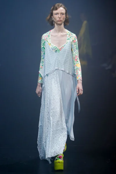 Look 61